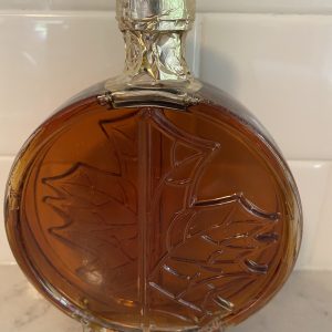 Maple Syrup - Round glass bottle with maple leaf imprint